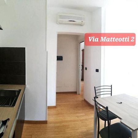 Via Matteotti & Via Carracci Apartments بولونيا المظهر الخارجي الصورة