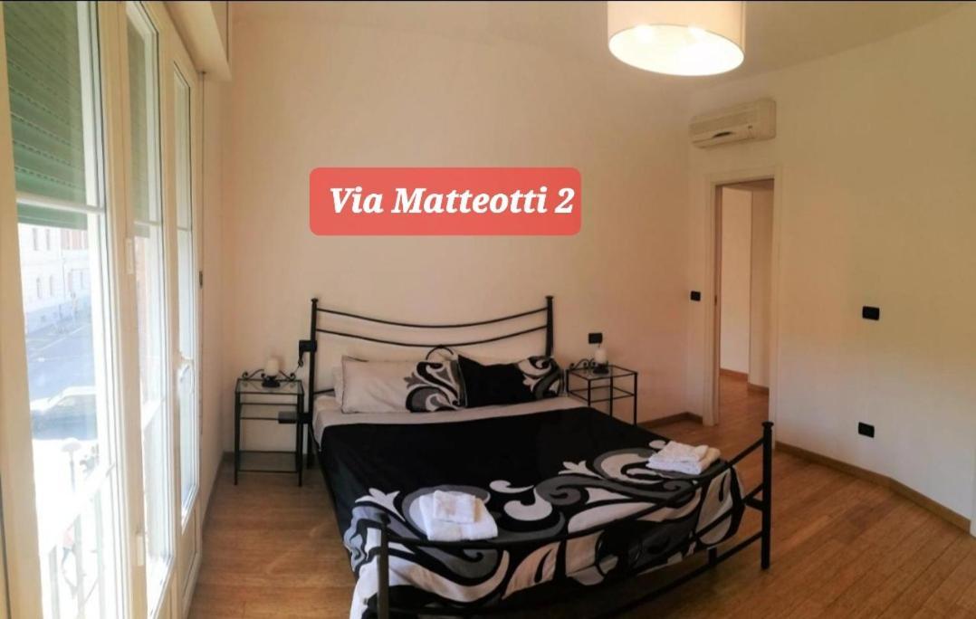 Via Matteotti & Via Carracci Apartments بولونيا المظهر الخارجي الصورة