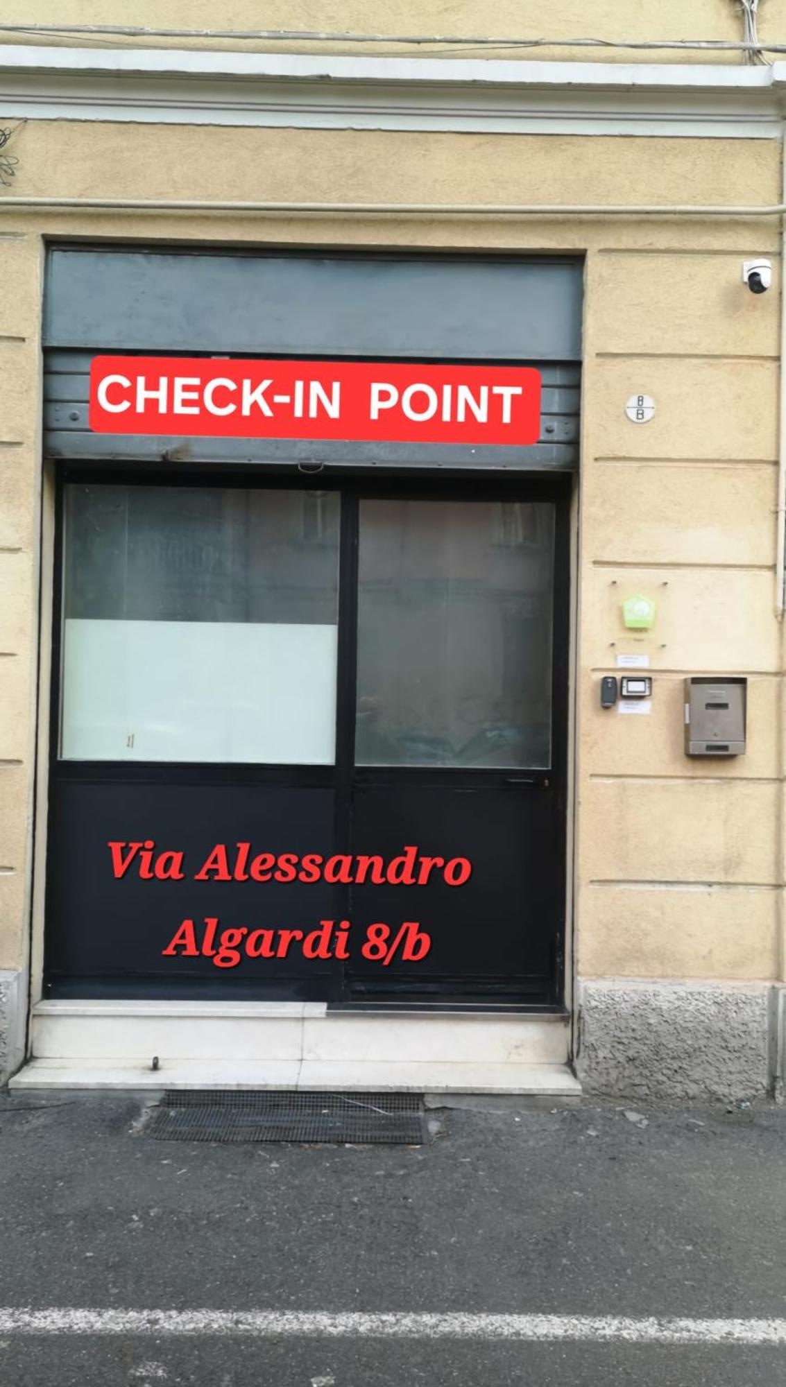 Via Matteotti & Via Carracci Apartments بولونيا المظهر الخارجي الصورة